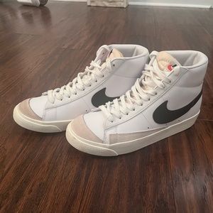 Nike Blazers   Mens:8    $55